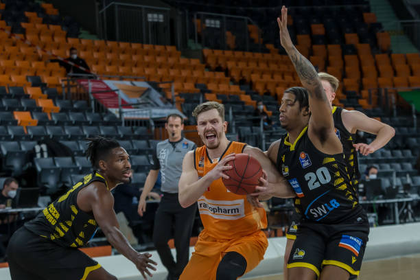 按照德天空 按照德天空