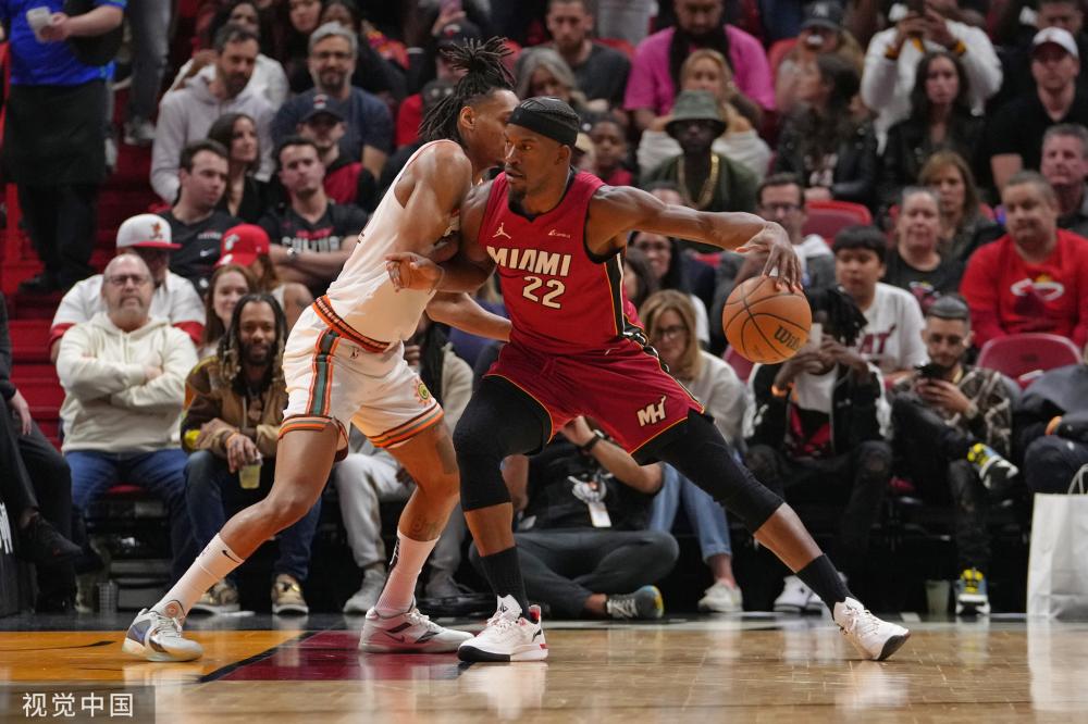 马奎斯的倾 马奎斯的倾